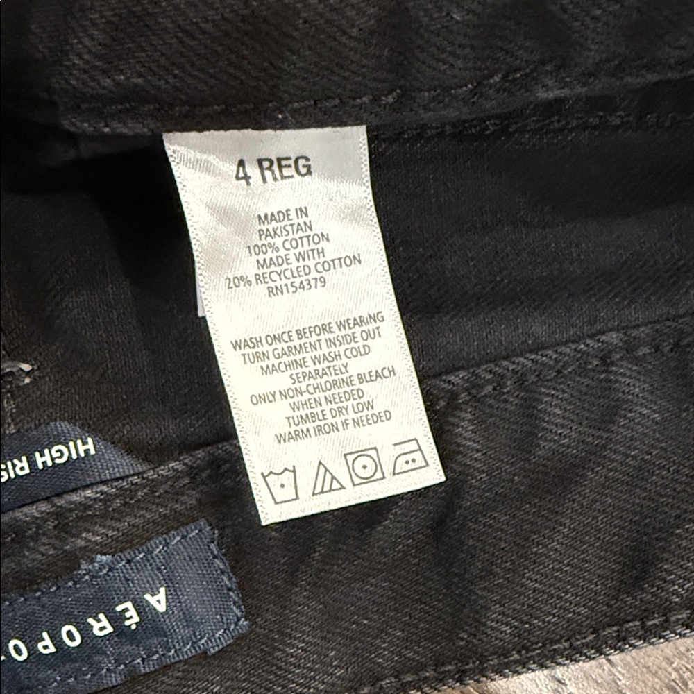 Aeropostale Women’s Black Jeans - Picture 3 of 5